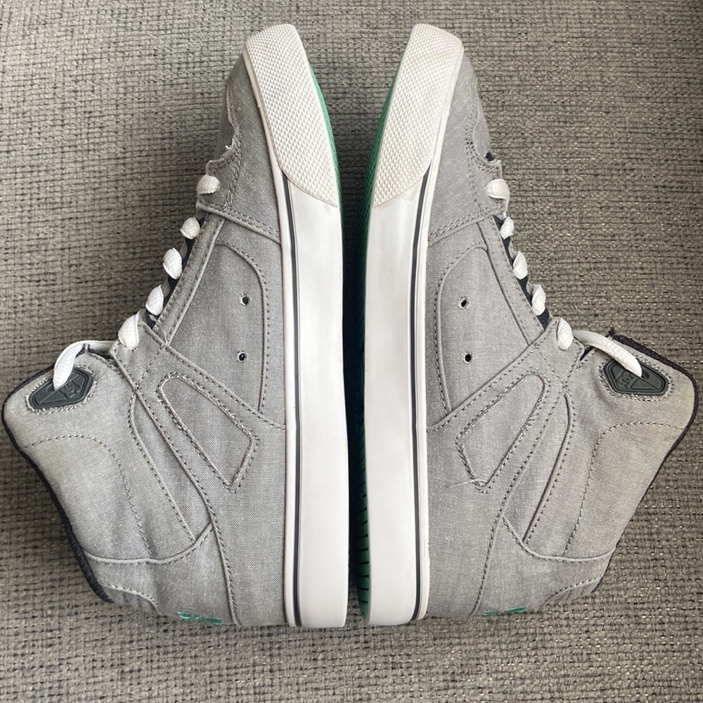 DC youth fabric hightop skate sneaker size 5 Spartan High TX SE - Picture 4 of 8